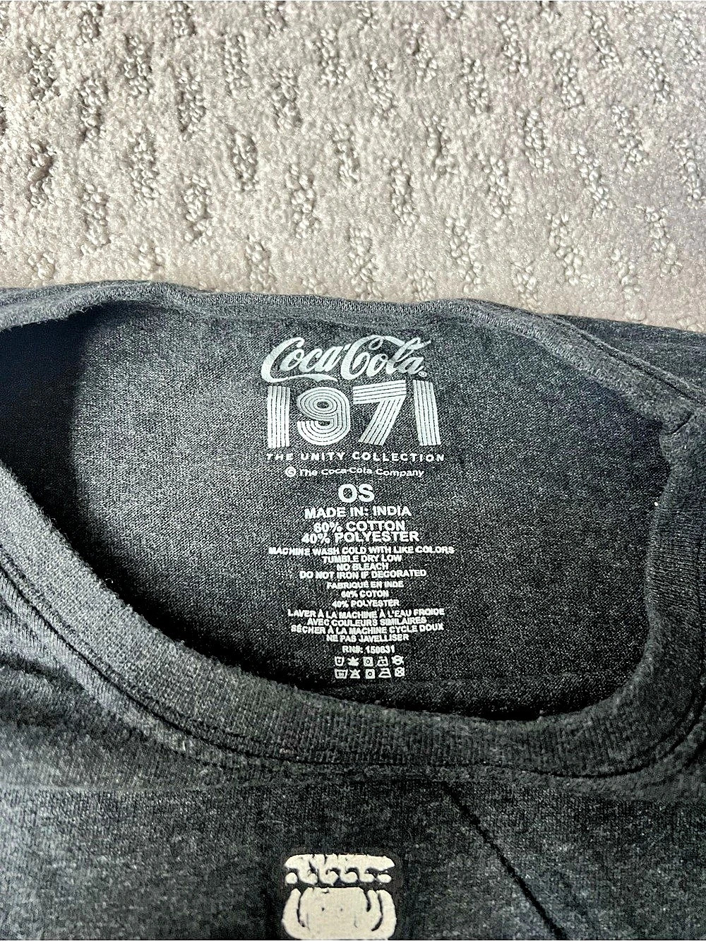 Coca-Cola Unity Collection Graphic Tee Medium - Picture 3 of 3